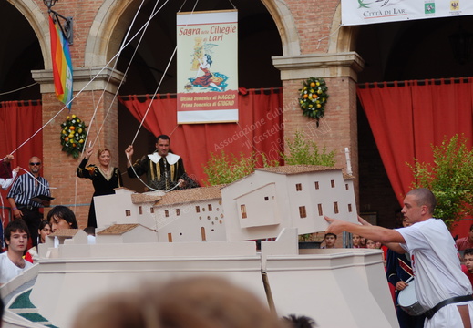 Un momento della sfilata - assemblaggio del Castello