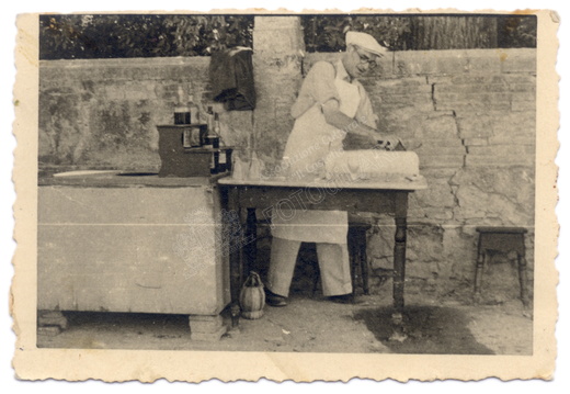 Preparazione della granita durante la festa della Madonna della Neve